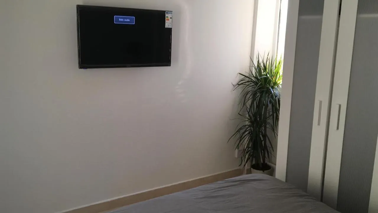 Apartment Beach Bungalow Port,Free Parking Estepona