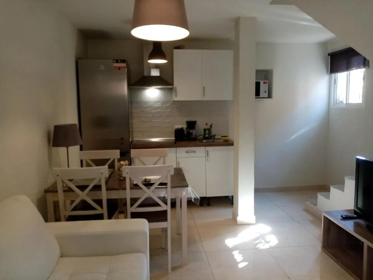 Apartment Beach Bungalow Port,Free Parking Estepona