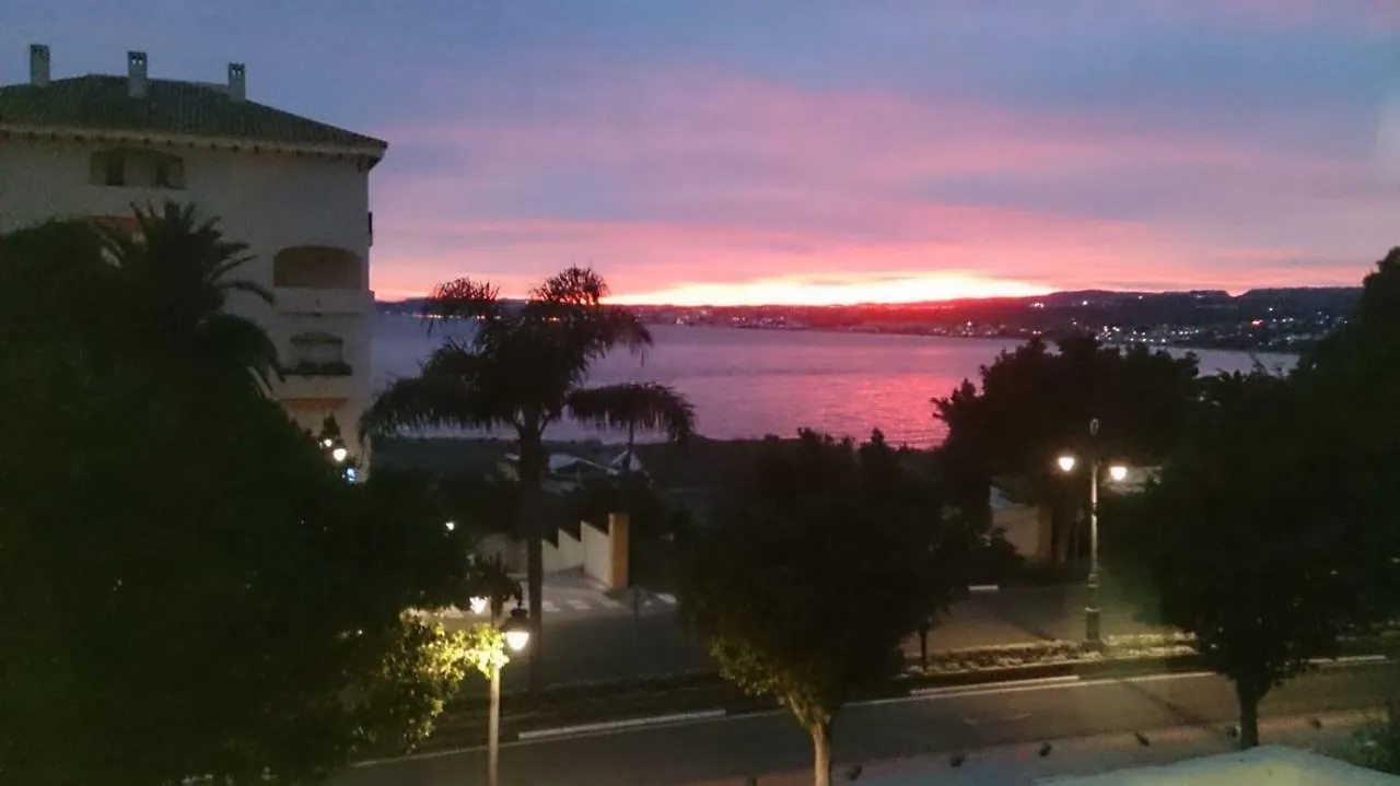 Beach Bungalow Port,Free Parking Estepona